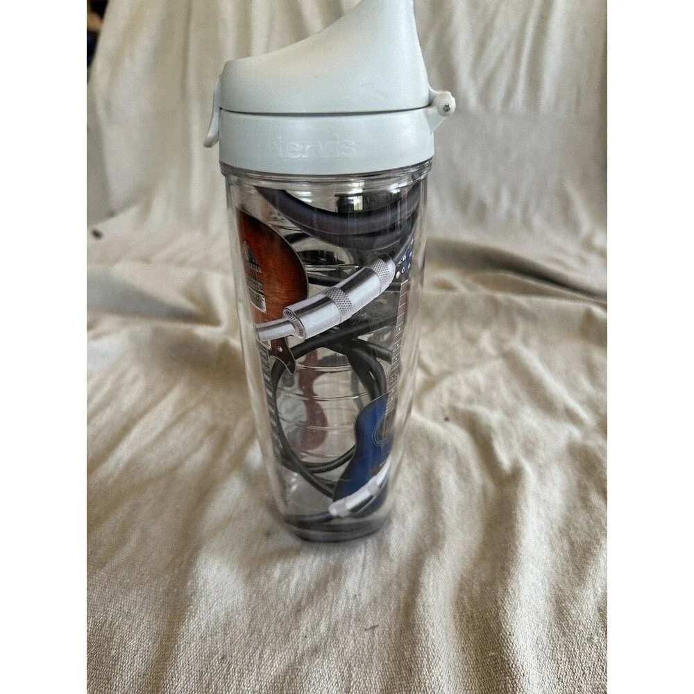 Tervis 24 oz. Guitars Rock Country Band Tumbler with Lid